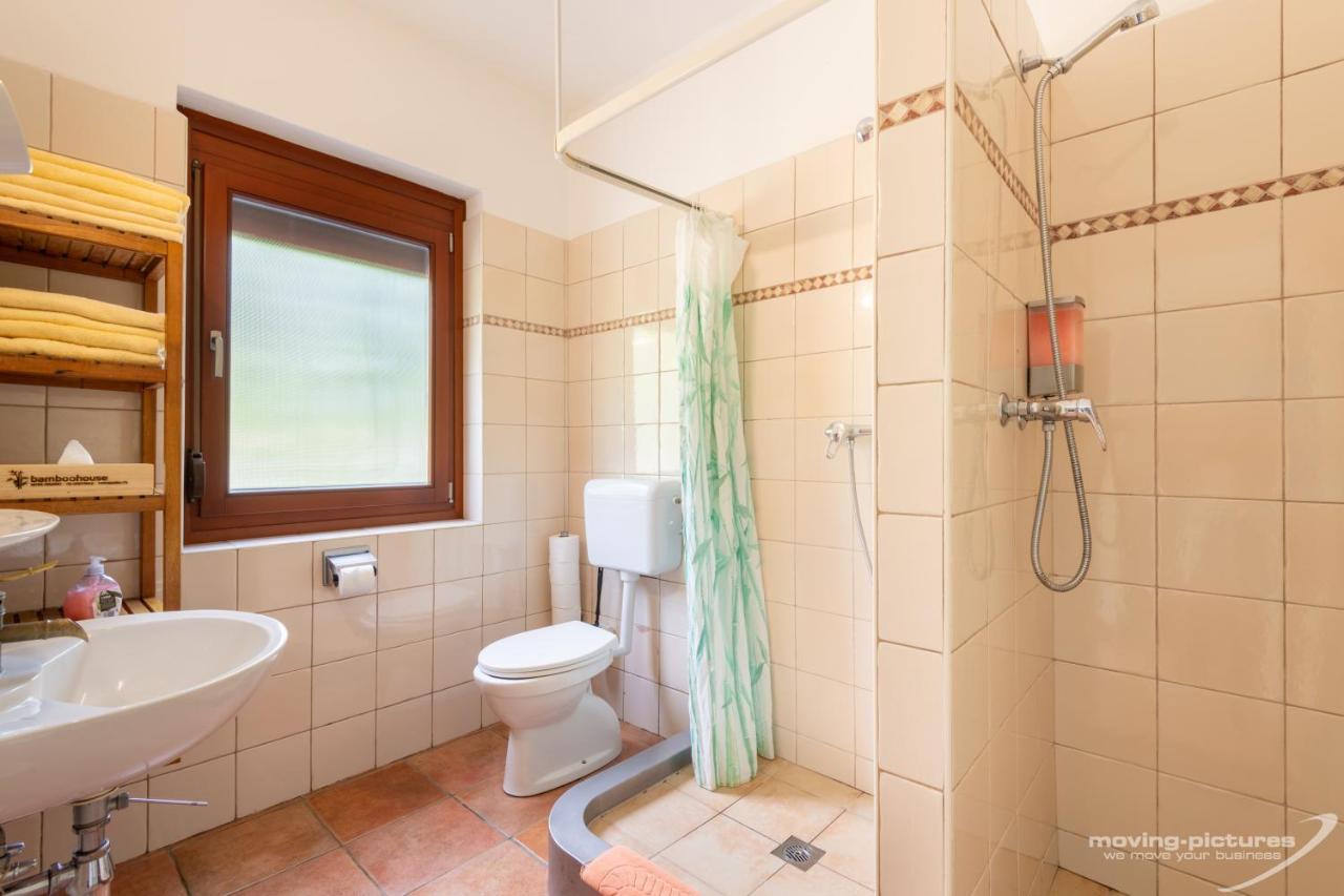 Bamboohouse Motel Riazzino Εξωτερικό φωτογραφία